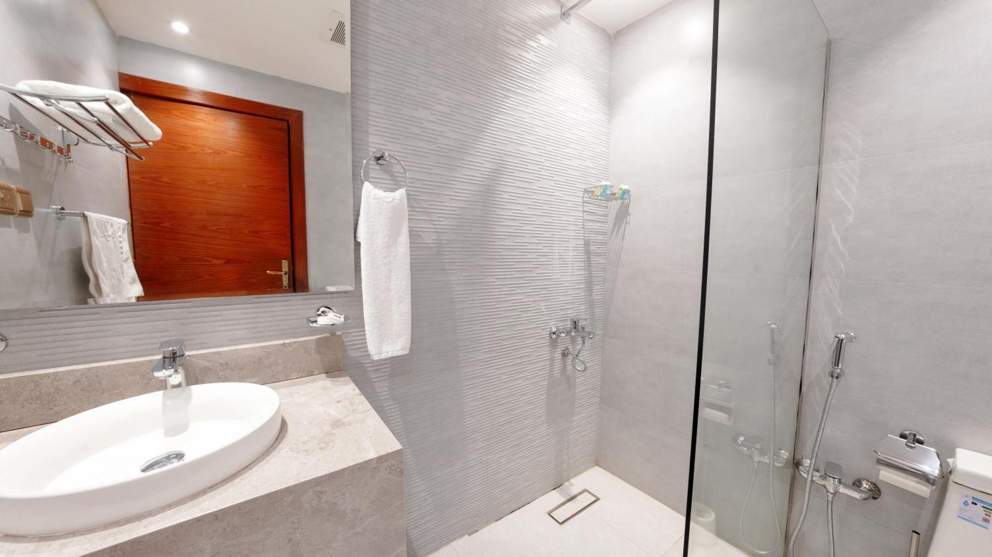 Aparthotel Almasem Serviced -exit 5 Riyadh