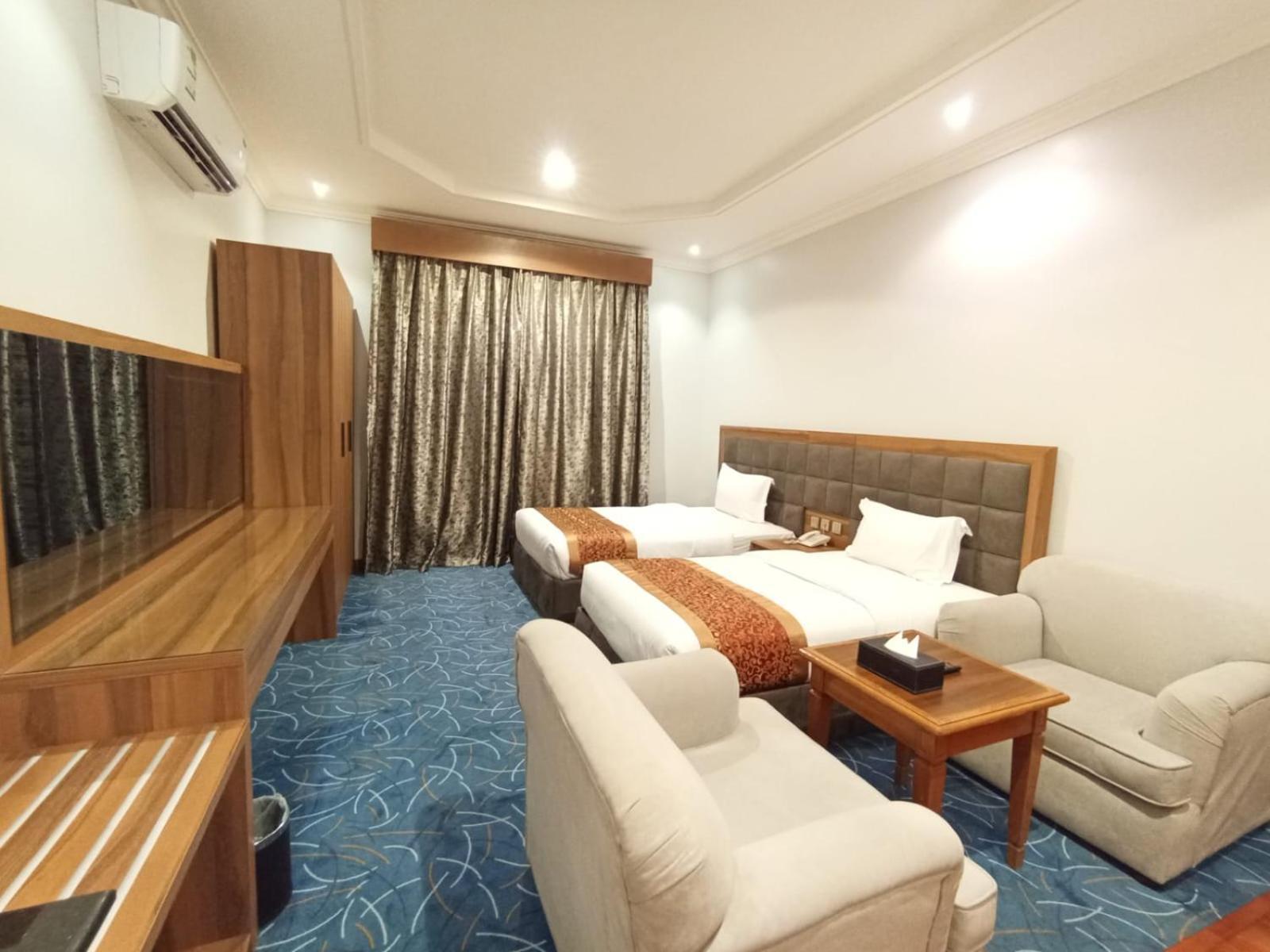 Aparthotel Almasem Serviced -exit 5 *